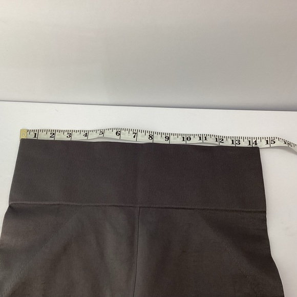 Pro-Fit Seamless Women’s Compression Leggings size: Large color: Gray - Picture 7 of 9